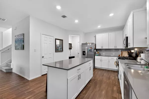 Liberty Hill, TX 78642,128 BANYON DR