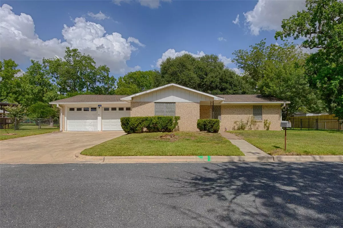Schulenburg, TX 78956,208 Matula Ave