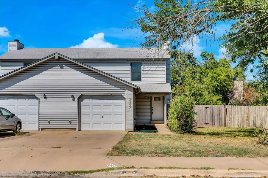 8806 Springmail CIR #A, Austin, TX 78729