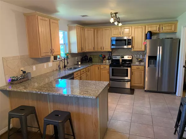 Spicewood, TX 78669,4204 BOB WIRE RD