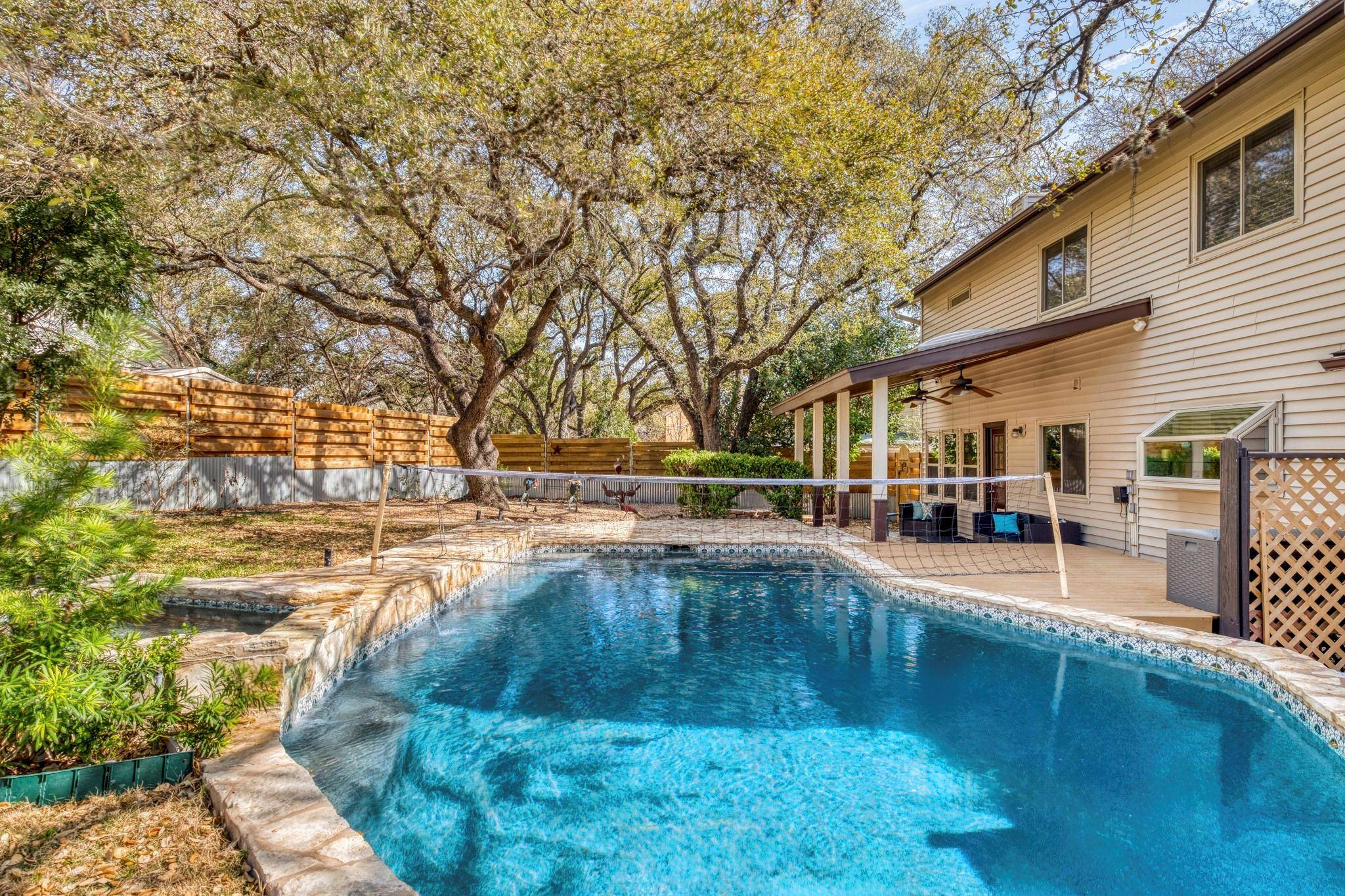 12014 Lincolnshire DR, Austin, TX 78758