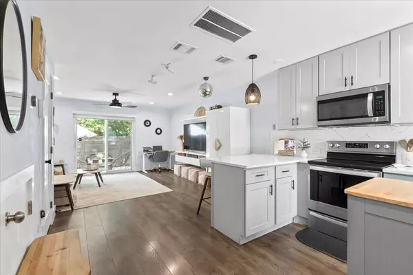 Austin, TX 78704,3812 Southway DR #103