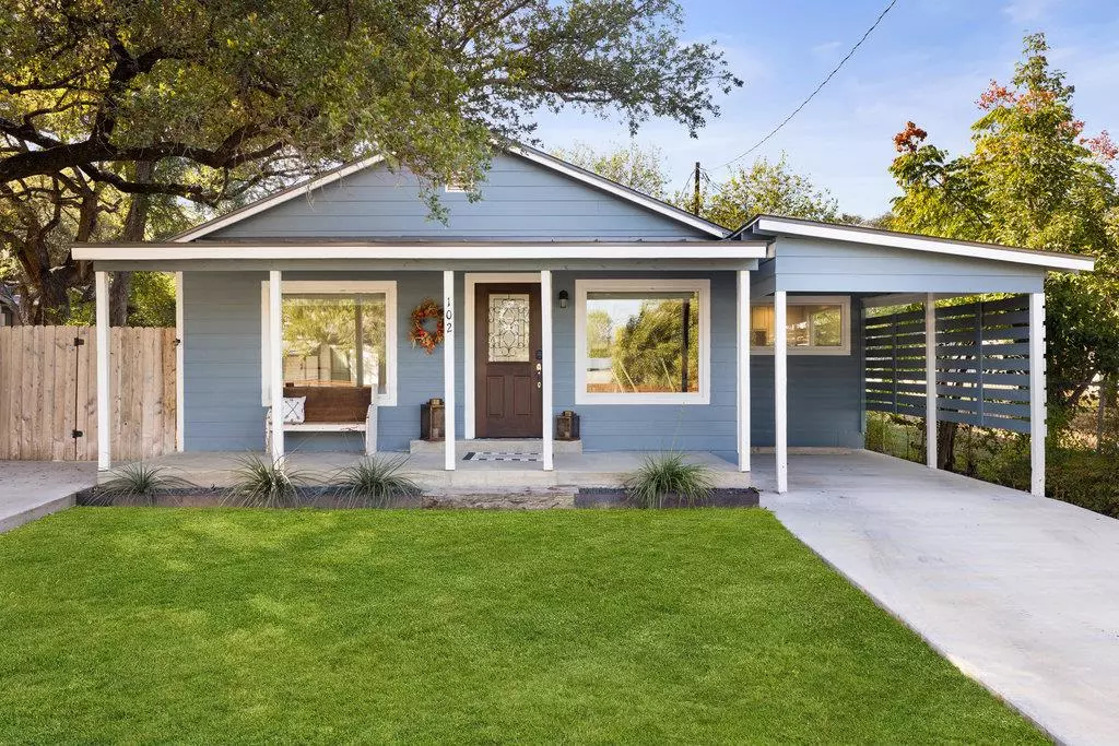 Johnson City, TX 78636,102 Ranchview DR