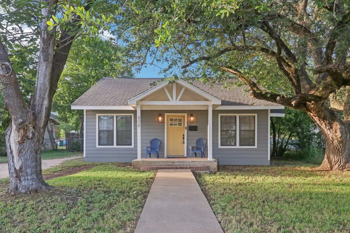 Belton, TX 76513,608 E 13th Ave