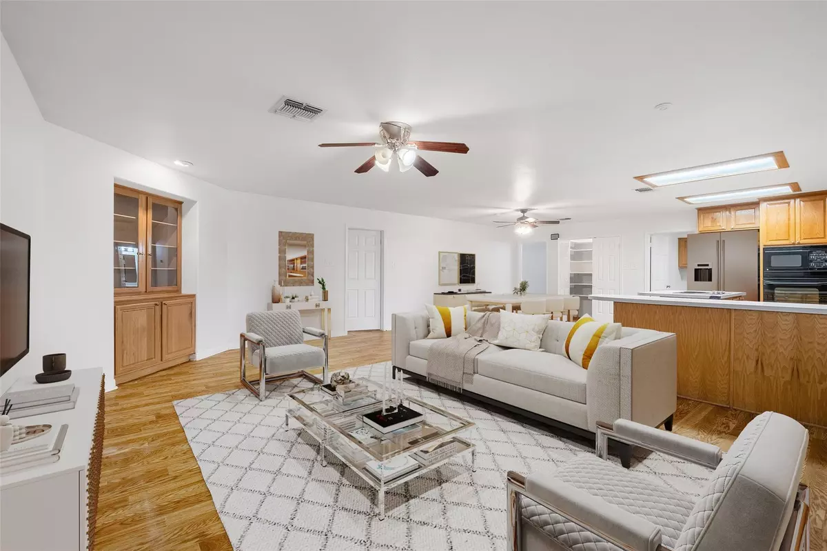 Smithville, TX 78957,504 Leah LN