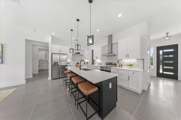 Bastrop, TX 78602,110 Diamond Head DR