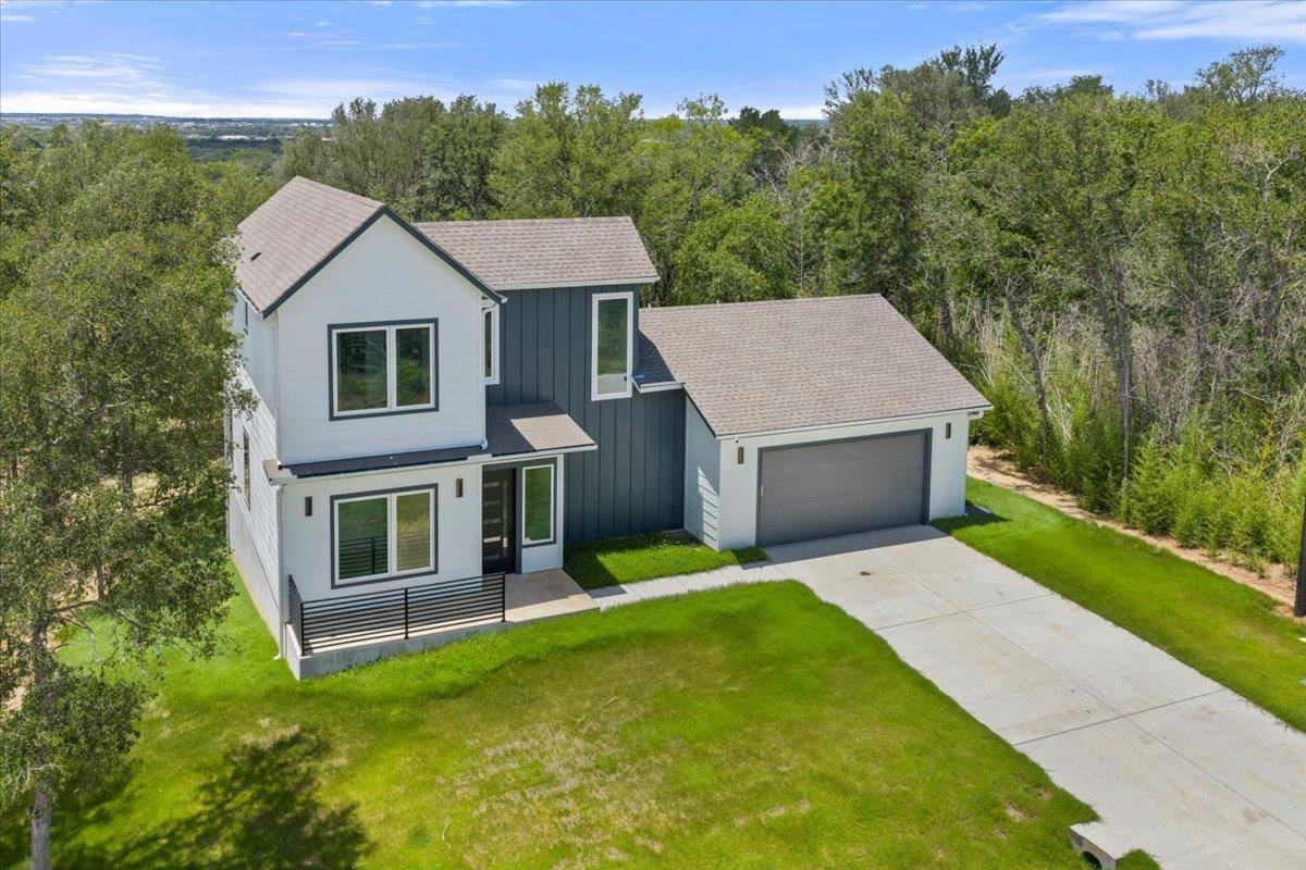 Bastrop, TX 78602,110 Diamond Head DR