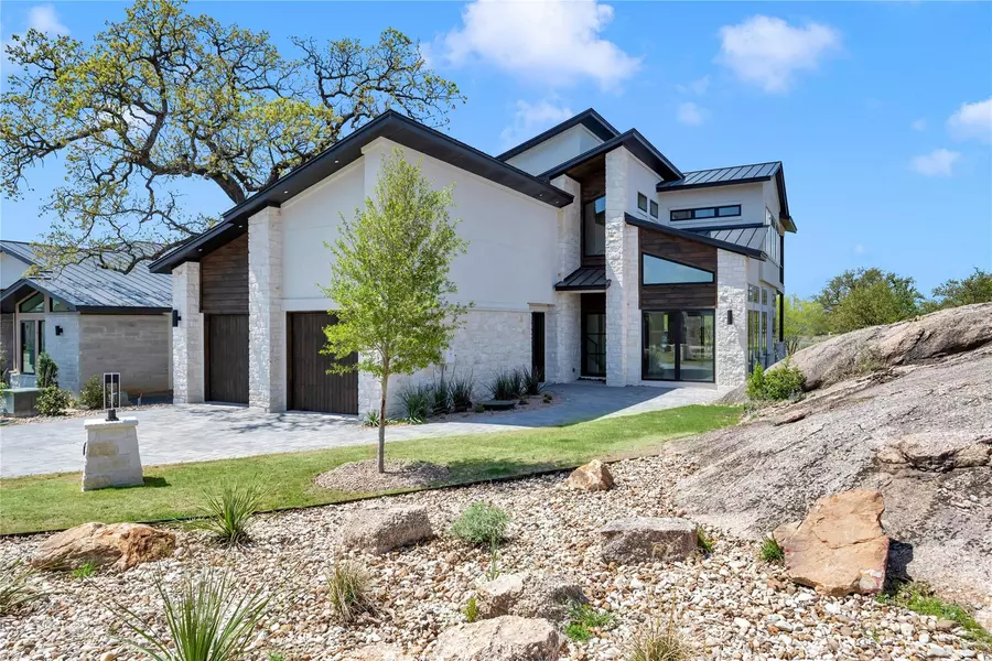 310 Azalea CT, Horseshoe Bay, TX 78657