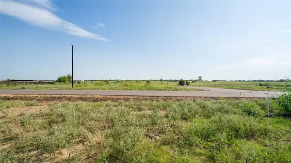 Dale, TX 78616,1302 FERGUSON LOOP