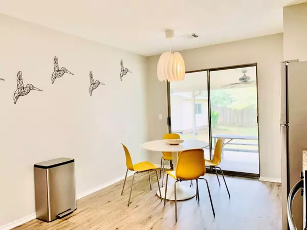 Austin, TX 78744,4705 Cypress BND