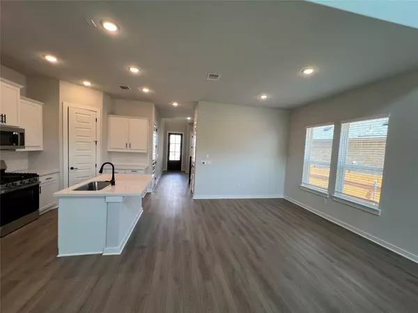 Austin, TX 78747,4505 Bridal Veil DR