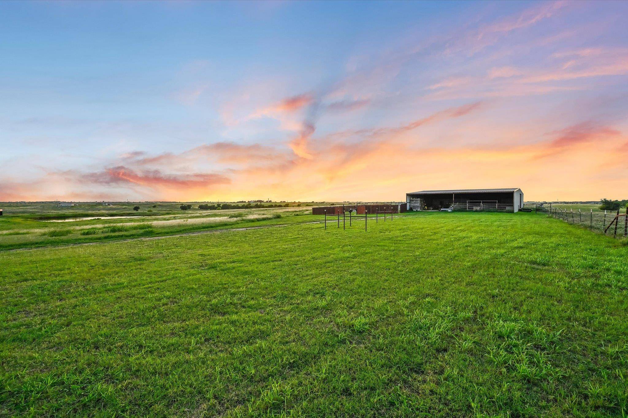 Thrall, TX 76578,2101 County Road 469