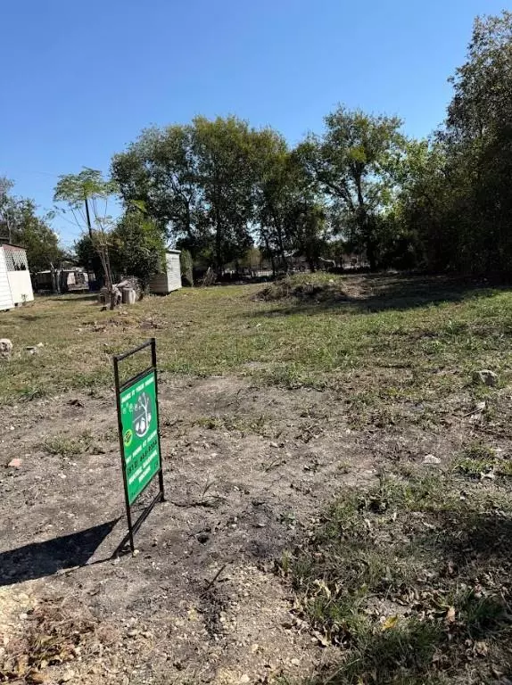 Bartlett, TX 76511,502 S Alamo ST