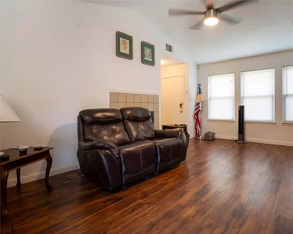 Cedar Park, TX 78613,611 Penny LN
