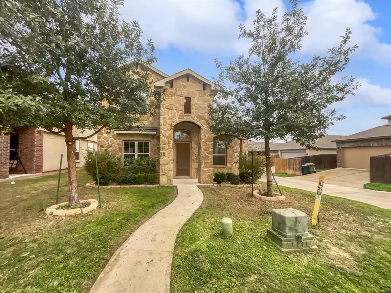 1048 Britt LN, Leander, TX 78641