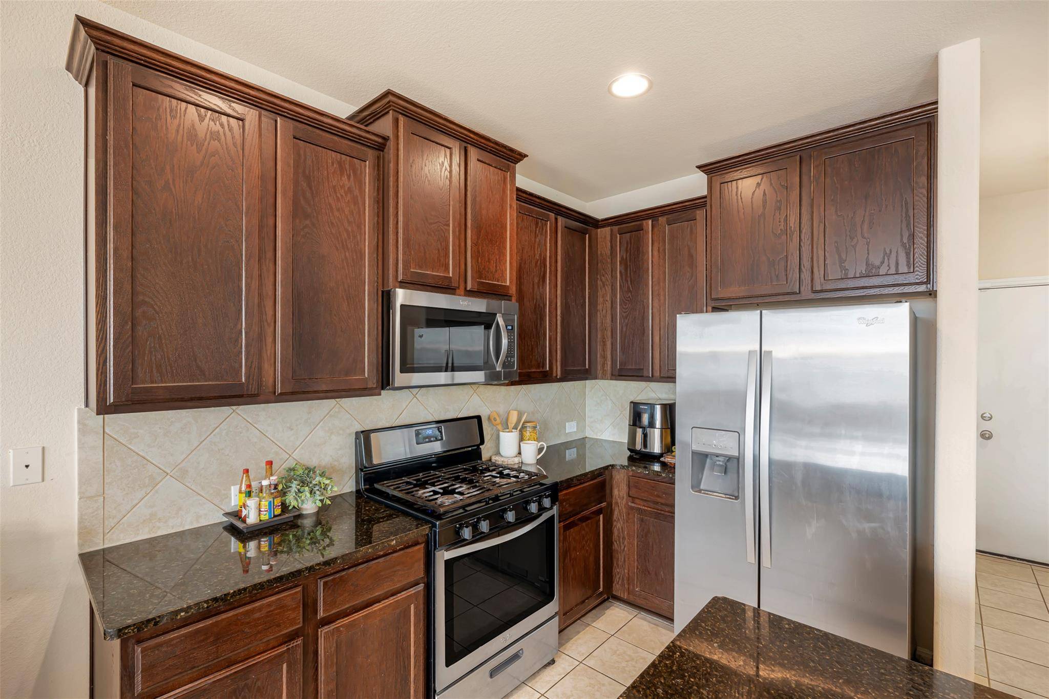 Buda, TX 78610,221 Pearl WAY