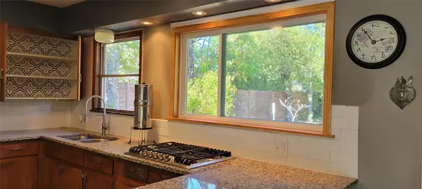 Austin, TX 78757,1524 Weyford DR