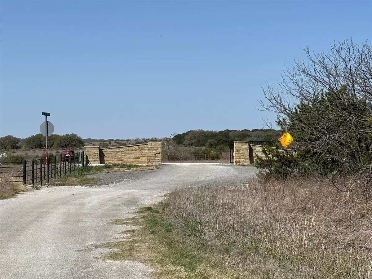 Goldthwaite, TX 76844,108 Live Oak Mott DR