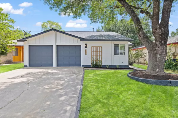 6111 Pino LN, Austin, TX 78744