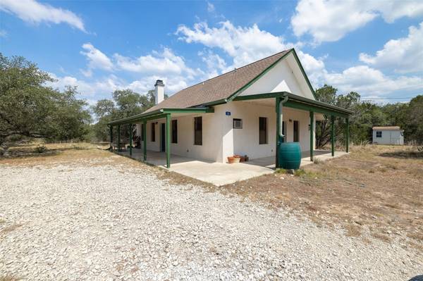 206 Taylor Ranch RD, Blanco, TX 78676