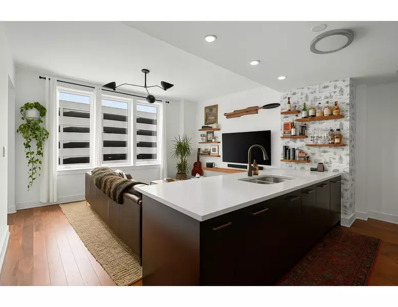 603 Davis ST #908, Austin, TX 78701