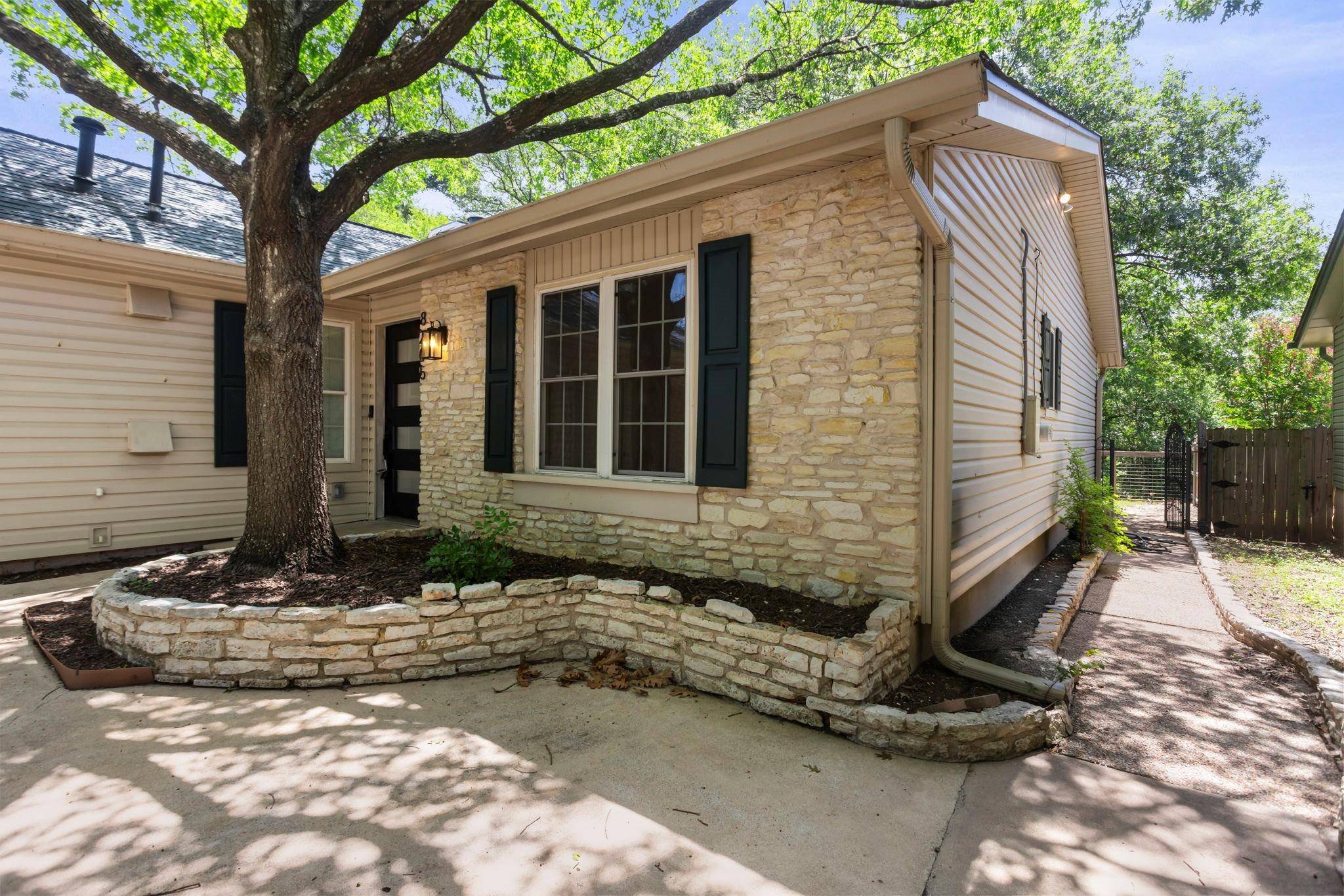 Austin, TX 78749,8205 Treehouse LN