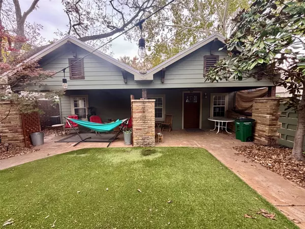 4214 Bellvue Ave #B, Austin, TX 78756