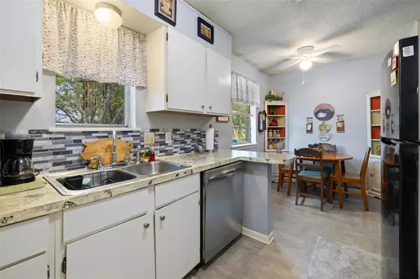 Taylor, TX 76574,2803 Crestview ST