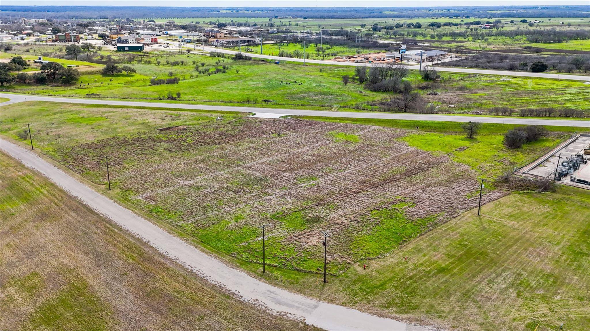 Gonzales, TX 78629,2700 Us-183