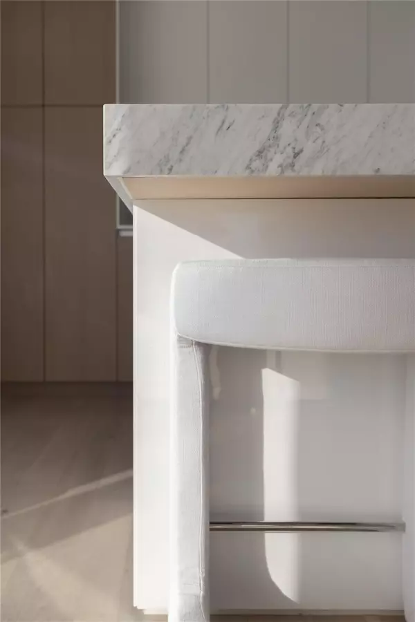 Austin, TX 78701,313 W 17th ST #2007