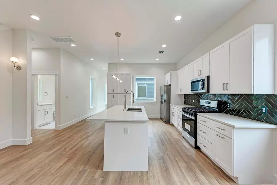 401 Delmar Ave #1, Austin, TX 78752