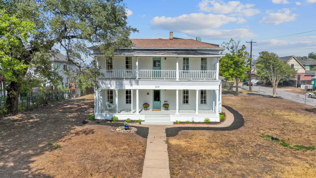 810 E 13th ST, Austin, TX 78702