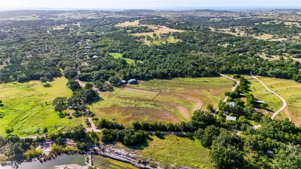 Dripping Springs, TX 78620,1750 Loop 165 LOOP #B