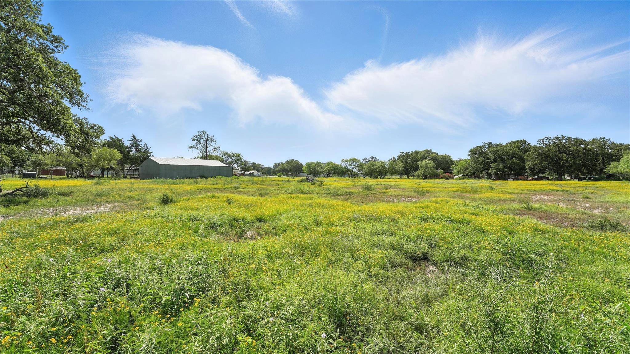 Kingsbury, TX 78638,275 & 279 Cross RD