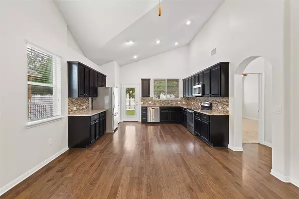 Round Rock, TX 78664,711 Rolling Oak DR #106