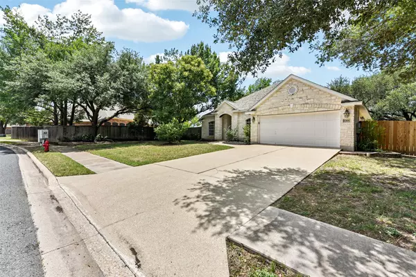 4306 S Summercrest LOOP, Round Rock, TX 78681
