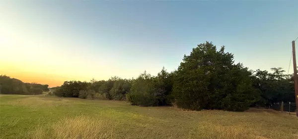 1135 Private Road 7039, Lexington, TX 78947