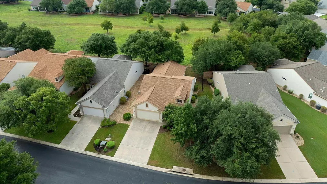 304 Crockett LOOP, Georgetown, TX 78633