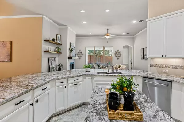 Bee Cave, TX 78738,5313 Castana BND