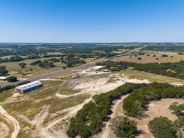 Lampasas, TX 76550,584 N U S Hwy 183
