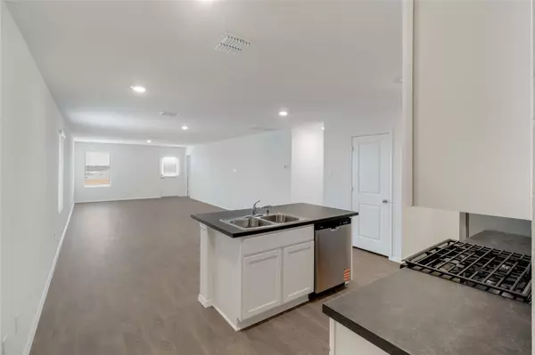 Buda, TX 78610,230 Alkali DR