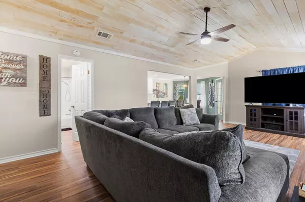 Waco, TX 76712,1301 Chapel Creek RD