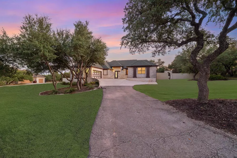 301 Saddlehorn DR, Dripping Springs, TX 78620