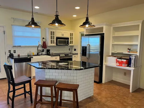 Fischer, TX 78623,845 Rutherford