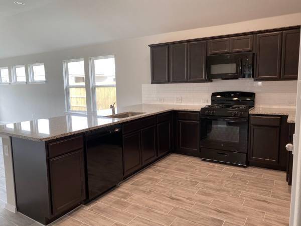 Bastrop, TX 78602,124 Trailside LN