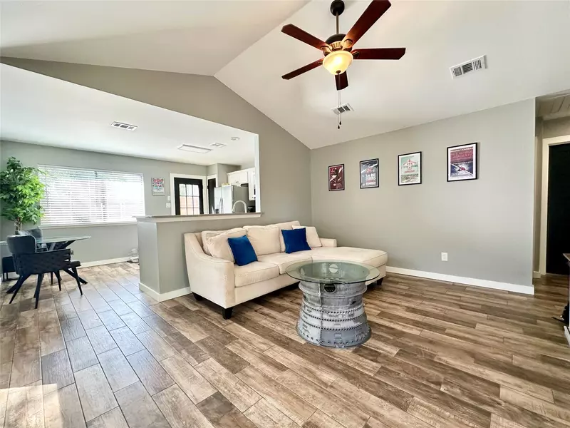 1003 Markham LN #B, Austin, TX 78753