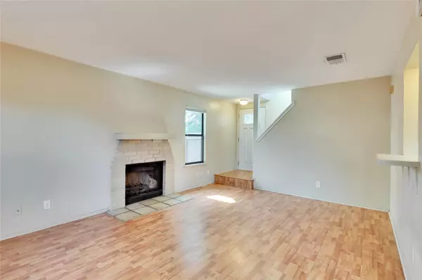 Austin, TX 78729,8806 Springmail CIR #B