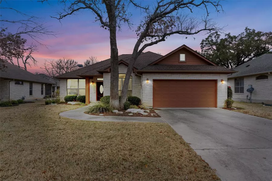 909 Big Thicket ST, Georgetown, TX 78633
