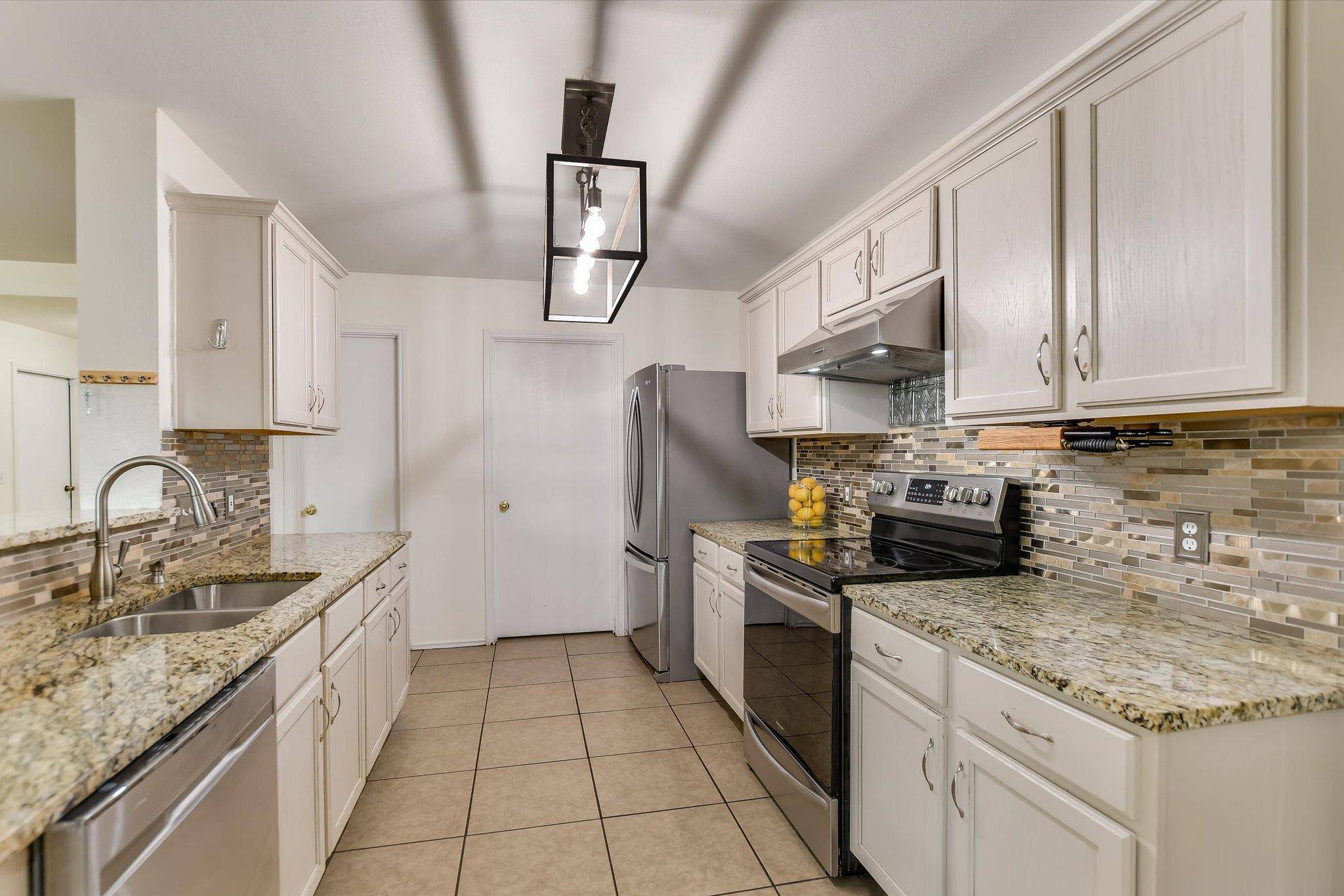 Taylor, TX 76574,3006 Tyler LN