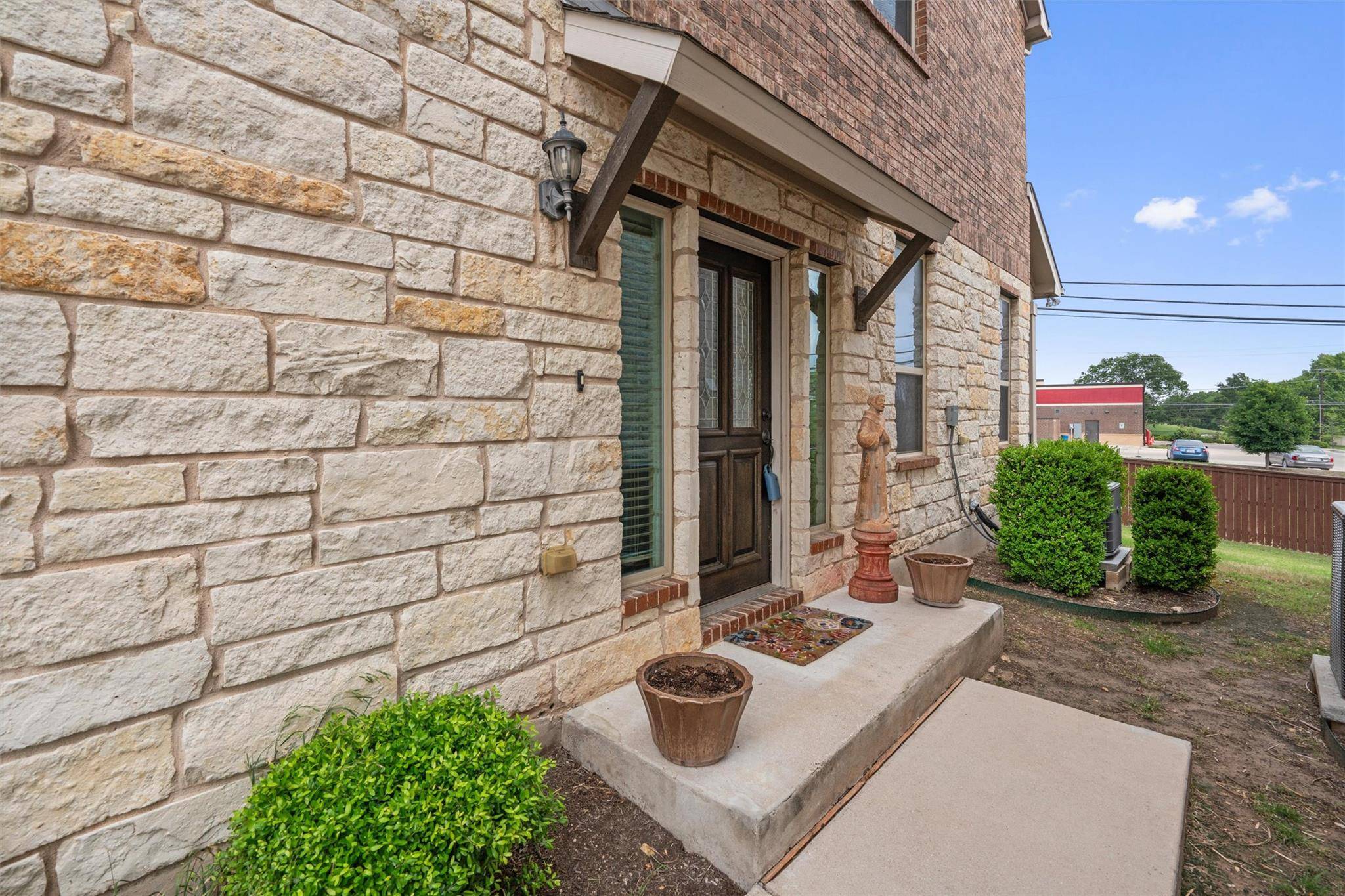 Round Rock, TX 78664,2105 Town Centre DR #36